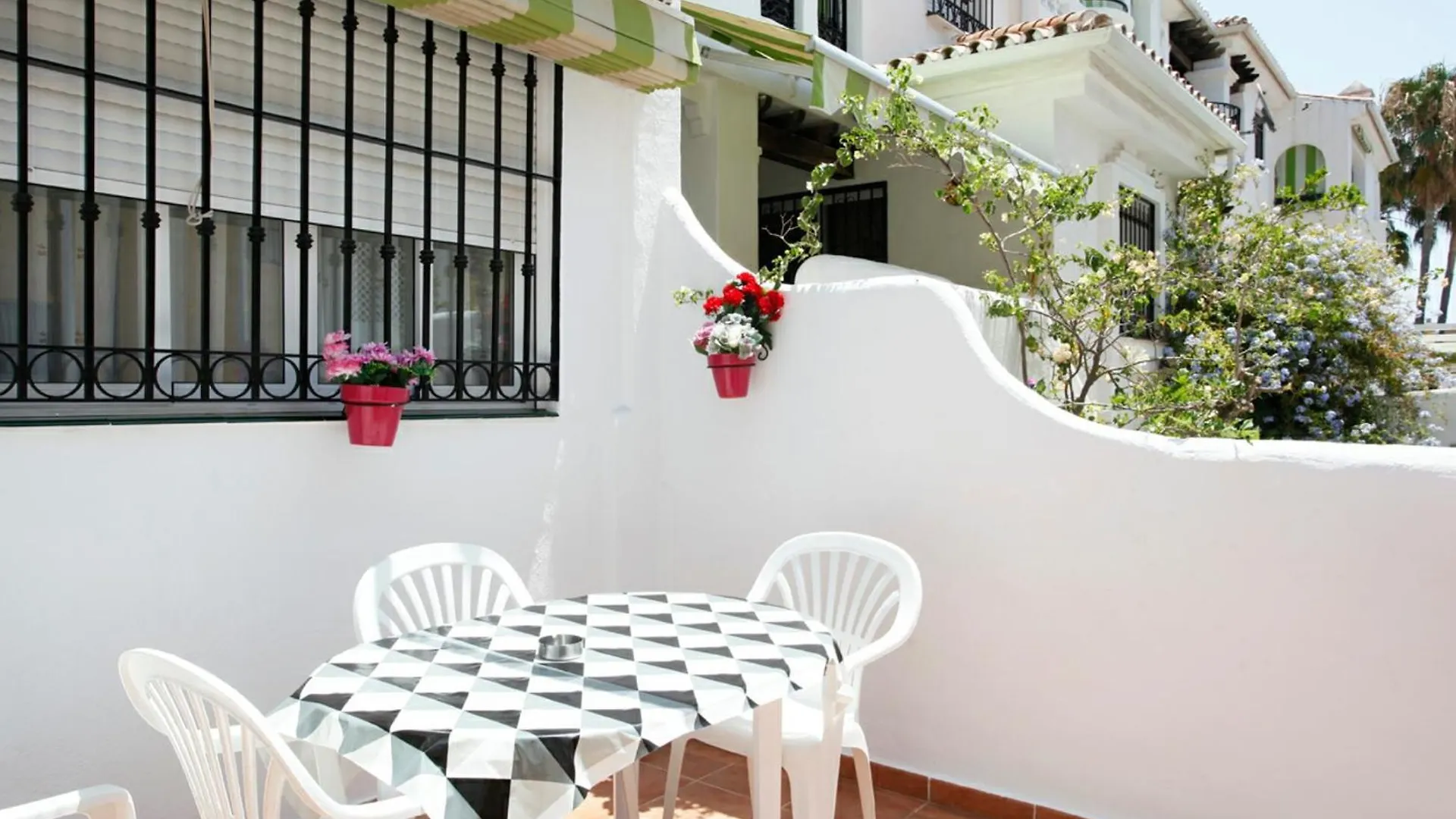 Albatros Playa Club Apartment Benalmadena Spain